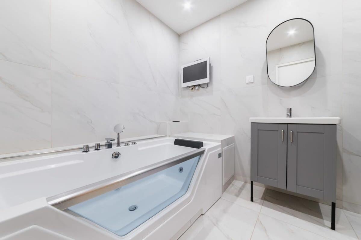 Appartment Cosy Et Agreable Avec Sauna - 4P - Flat-Guest Париж Екстериор снимка